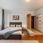 Apartment In Old Town Near Black Church & White Tower