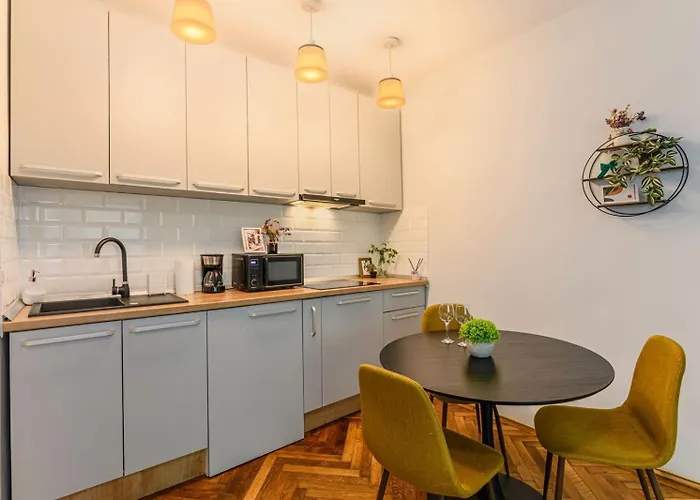 In Old Town Near Black Church & White Tower Braşov