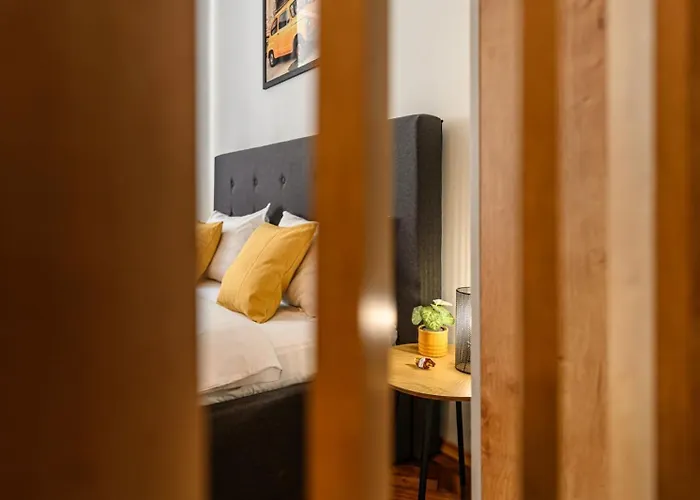 In Old Town Near Black Church & White Tower ブラショフ