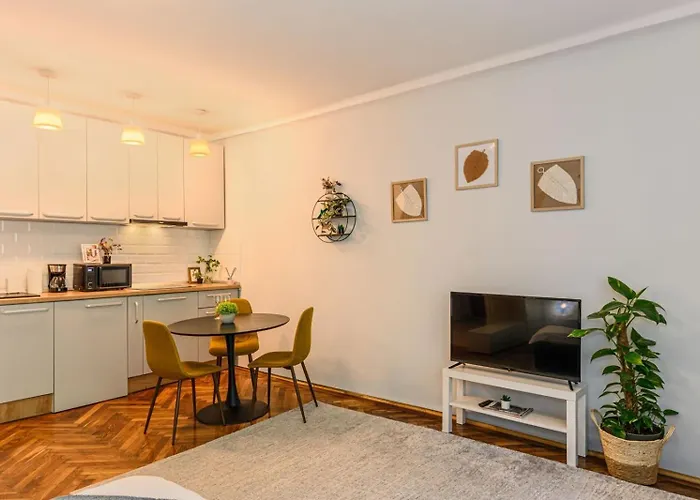 Apartamento In Old Town Near Black Church & White Tower *